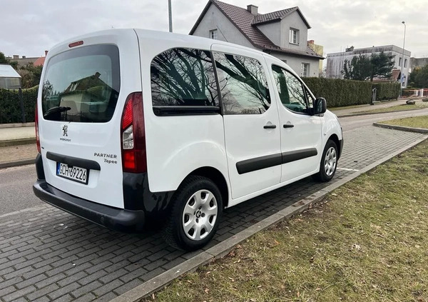 Peugeot Partner cena 26000 przebieg: 250000, rok produkcji 2015 z Człuchów małe 67